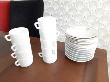Tasse et sous-tasses