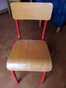 Petite chaise enfant 5/6 ans