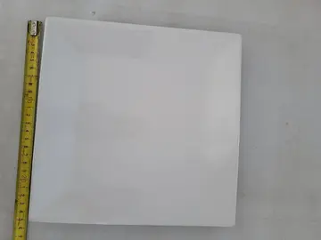 assiette carré 34cm