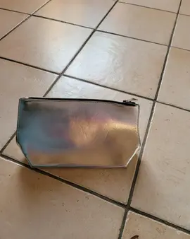 trousse de toilette
