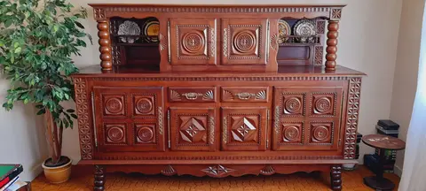 Buffet d'artisan Ébéniste style basque