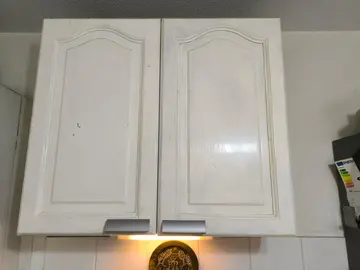 rangement de cuisine avec les verres
