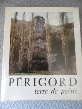 Livre Périgord terre de poésie