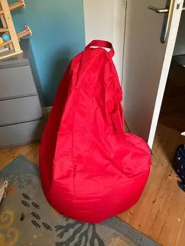 Pouf en forme de poire rouge