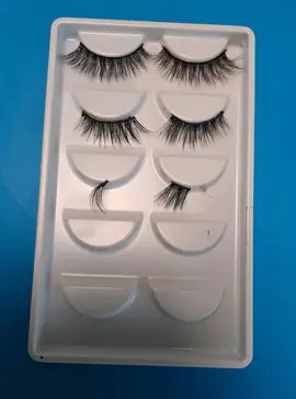 Faux cils