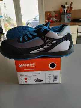 CHAUSSURES DE SÉCURITÉ POINTURE 47