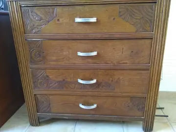Commode ancienne 4 tiroirs style Henri II