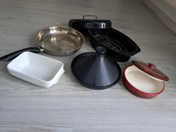 Lot vaisselle : plats à four, tajine et poêle