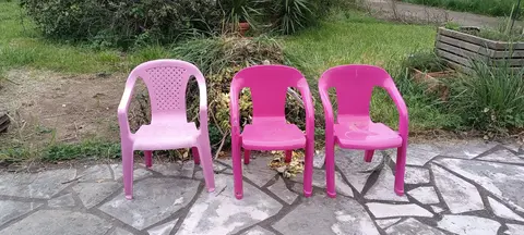 3 chaises enfant, le lot ou à l'unité