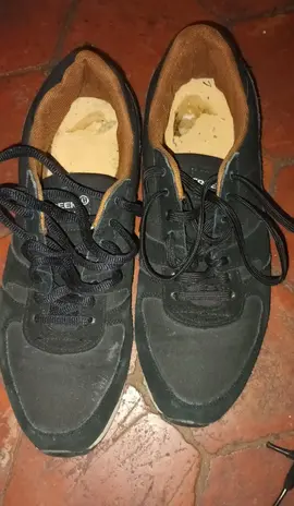 3 paires baskets noires 42