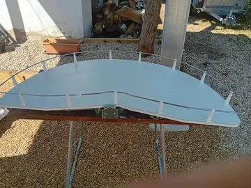 étagère d'angle