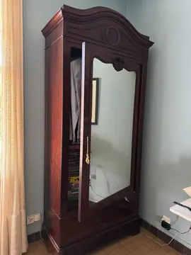 armoire avec miroir