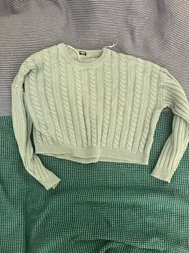 Pull bleu
