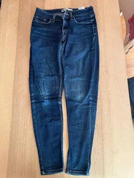 lot de 3 jean taille 27 et 28