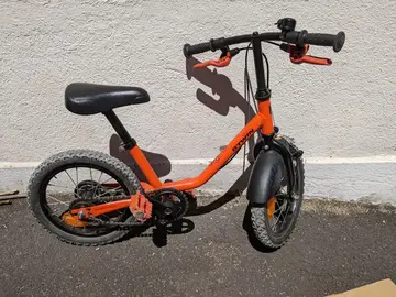 petit vélo Btwin