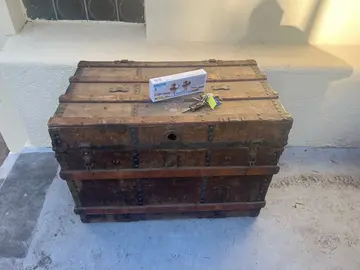 coffre ancien en bois