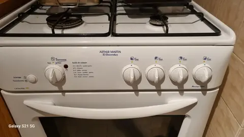 Gaziniere dimensions 60/60