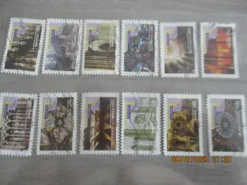 12 timbres oblitérés France "Cathédrales de France"