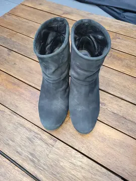 Paire de botines noire Femme taille 38 sans doute