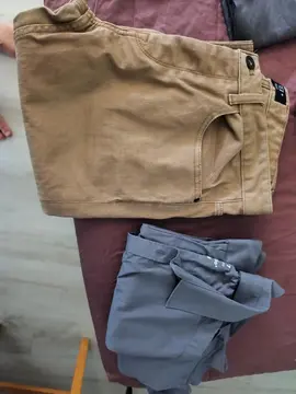 donne pantalon taille 40 et chemise Celio taille M