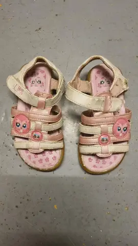 Sandales enfant taille 25