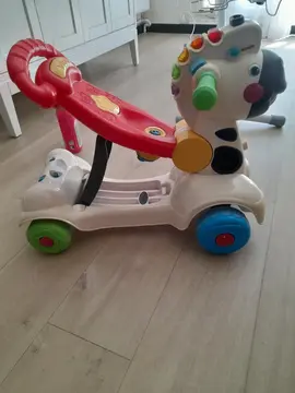 jouet à pousser à chevaucher ou à utiser en trottinettes