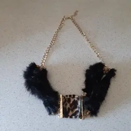 Collier 2