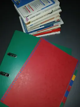 Lot livres et classeur