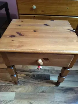Table de chevet