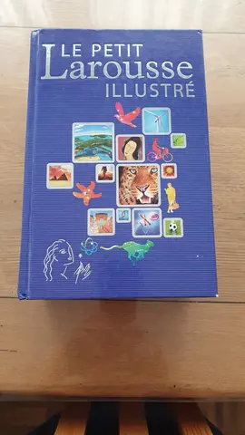 Petit Larousse Illustré