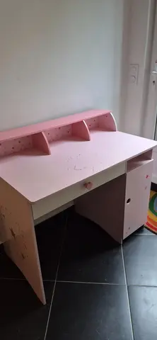 bureau fille rose