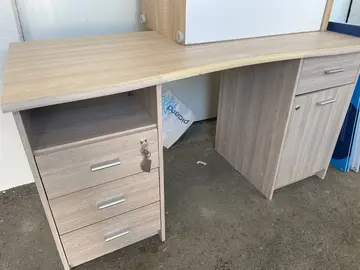 bureau ado en hetre