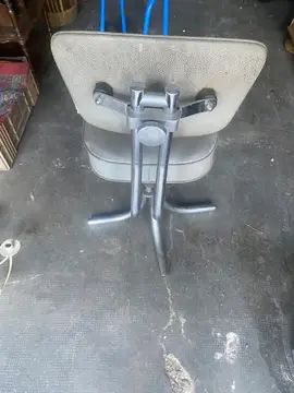 chaise industrielle