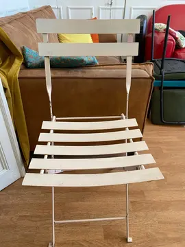 2 chaises de jardin rose pâle pliables
