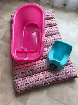 baignoire et pot bébé