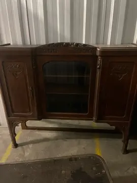 buffet en deux parties avec plaque de marbre rose