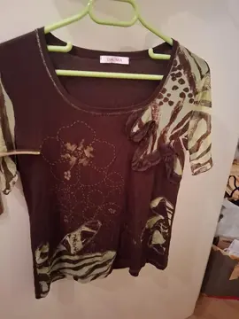 Tee shirt EVALINKA taille 42-44 TBE