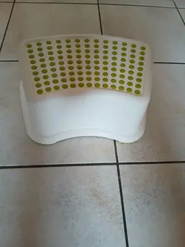 Marche pied Ikea