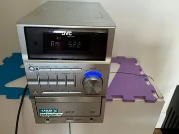 JVC - ( CD - Radio - Usb )