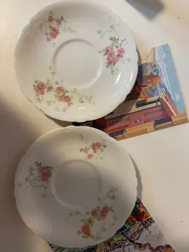 2 soucoupes