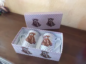 lot 2 mug Ourson et 1 théière