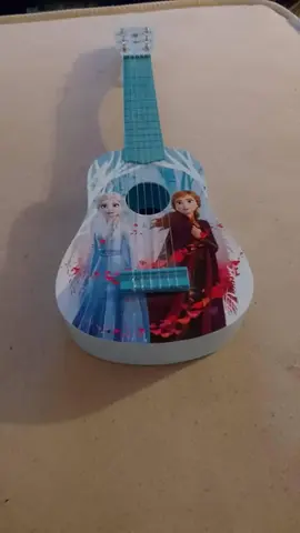 guitare reine des neige