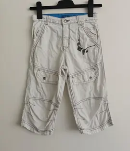 Bermuda crème. Taille 10 ans