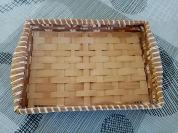 une petite corbeille