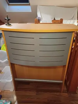 bar