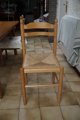 table en bois+ 6 chaises