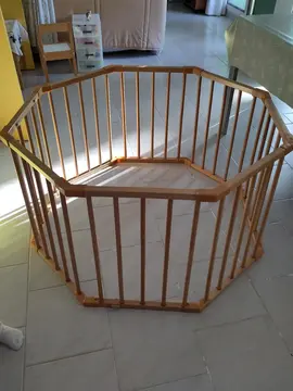 parc pour enfant en bois