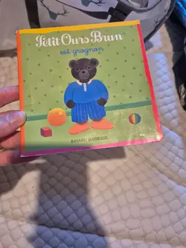 livre petit ours brun