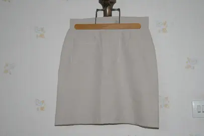 jupe beige taille 38