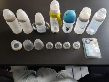 lot biberons tétines